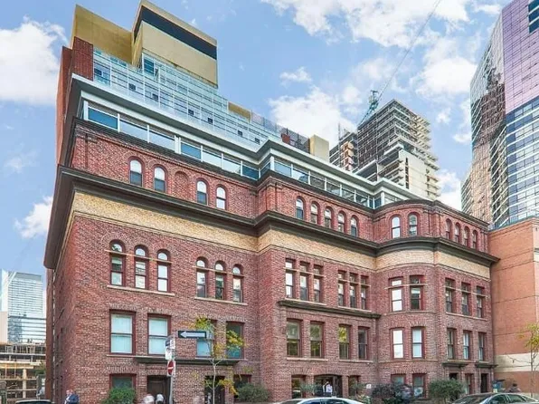 11 Saint Joseph St, Toronto, ON