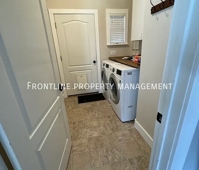7548 N Dodgin Ave — Photo 17