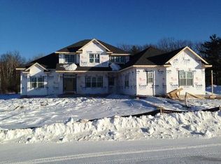 142 Mandrake Dr, Green Bay, WI 54311