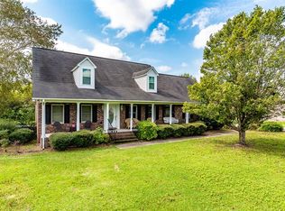 522 W Butternut Rd, Summerville, SC 29483