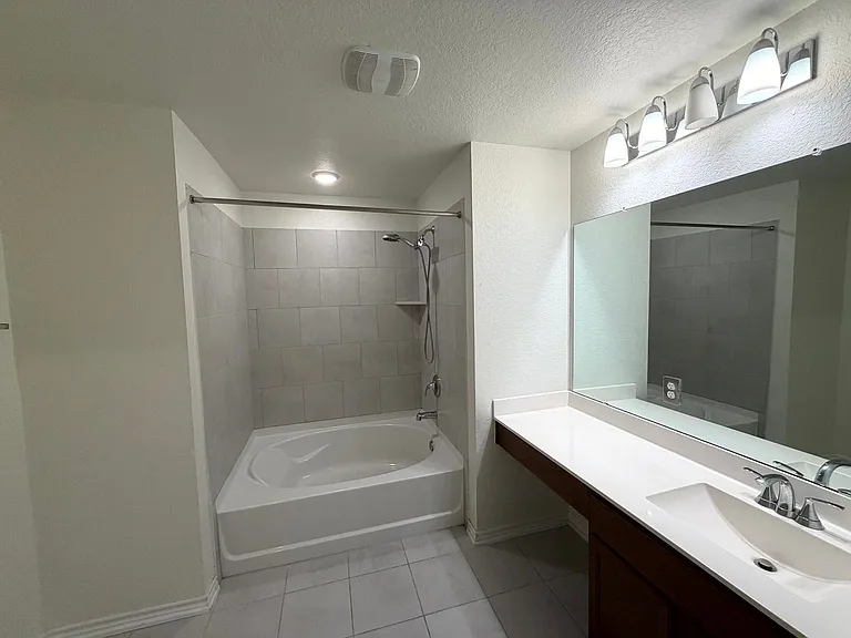 4554 Otra Otra Dr — Photo 16