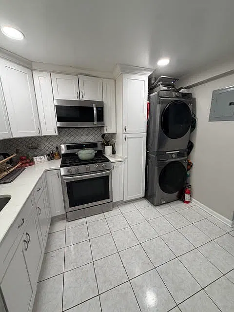 2 bed, 1000 sqft, $2,450 — Photo 2