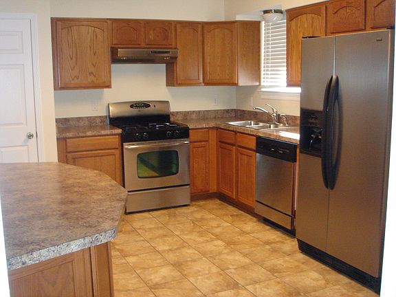 5th image of 3728 Blanchard Dr