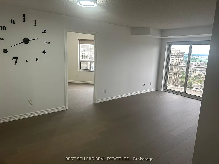 25 Kingsbridge Garden Cir #2321 — Photo 6
