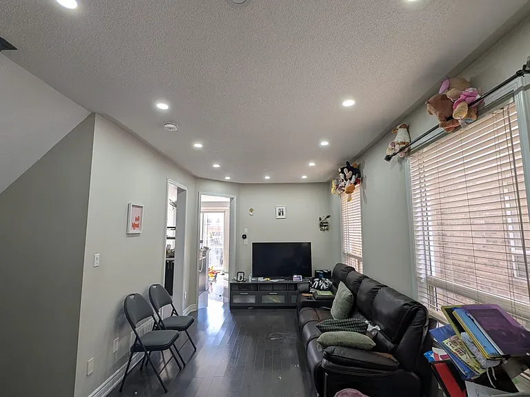 1326 Weir Chase — Photo 3