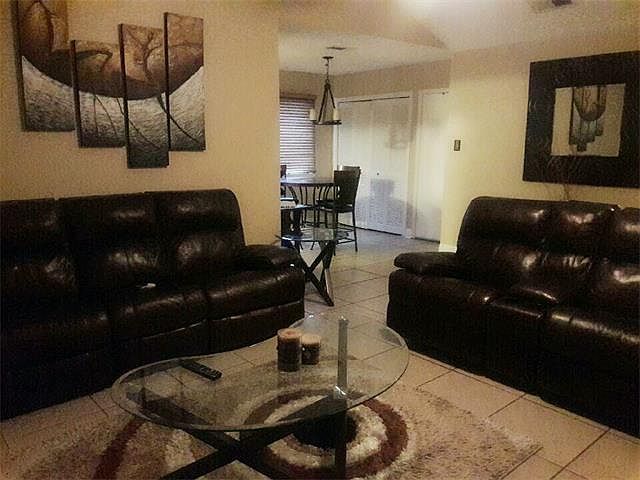 2nd image of 4037 N Dells St