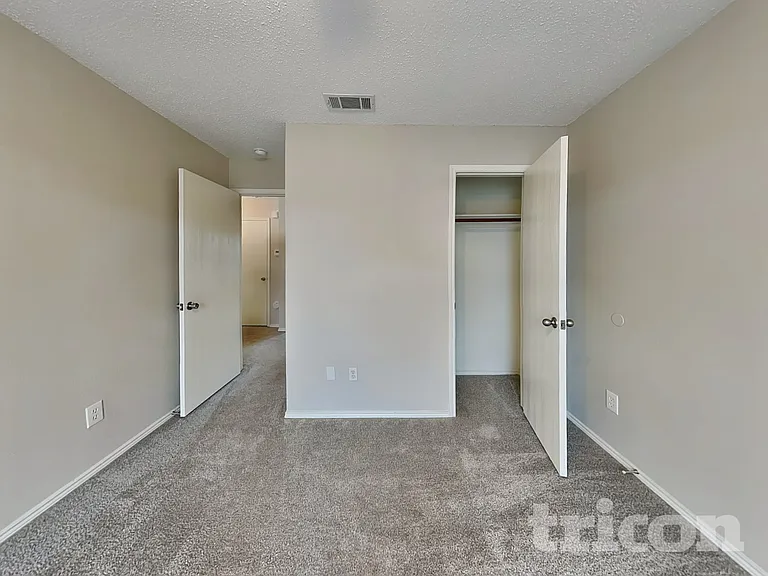 637 Aqua Dr — Photo 11