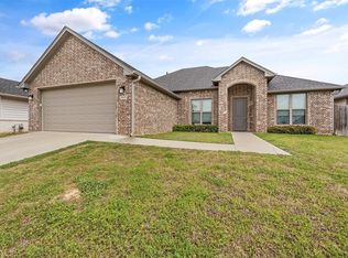 11415 Windsor Park Dr, Tyler, TX 75709