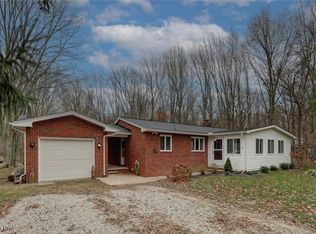 8104 Barnes Rd, Vermilion, OH 44089