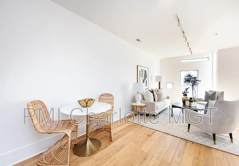 1600 Fulton Ave #204 — Photo 8