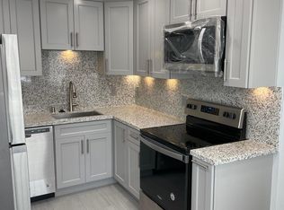 786 12th St #L, Oakland, CA 94607