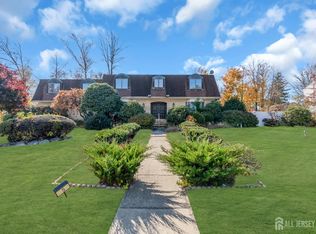 5 Peppermint Hill Rd, North Brunswick, NJ 08902