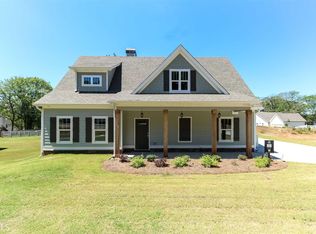 15 E Murphy St, Newnan, GA 30263