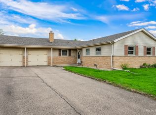 571 Welter Dr, Wood Dale, IL 60191