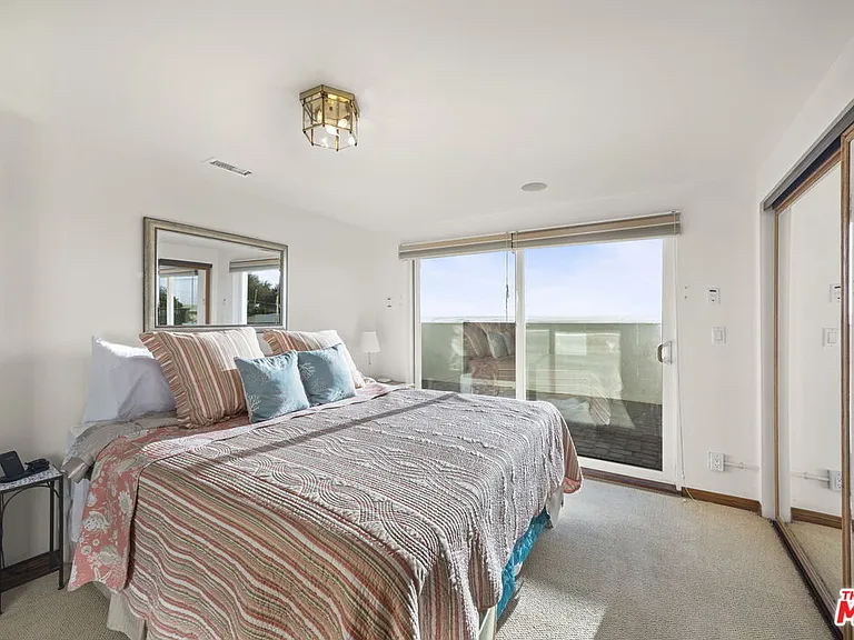 1005 Ocean Dr — Photo 38