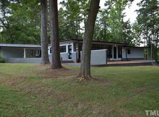 63 N Hillcrest Rd, Siler City, NC 27344