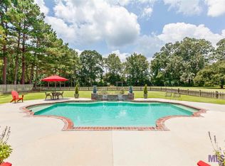 18579 Plantation Court Dr, Prairieville, LA 70769