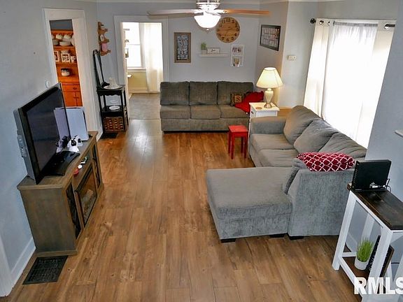5th image of 2 Kenmore Ct