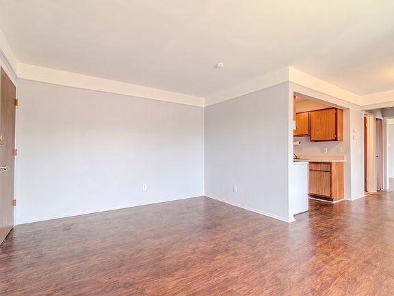 3rd image of 16470 E Nine Mile Rd APT 103