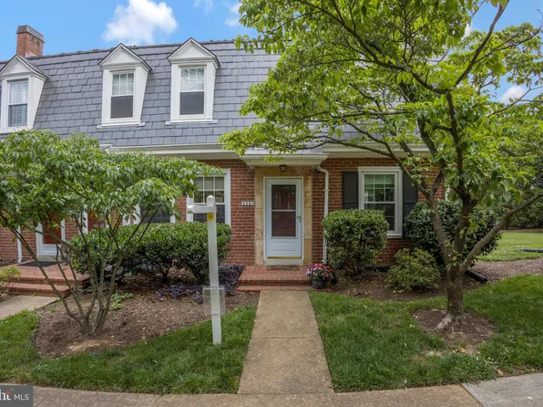 3567 S Stafford St, Arlington, VA 22206