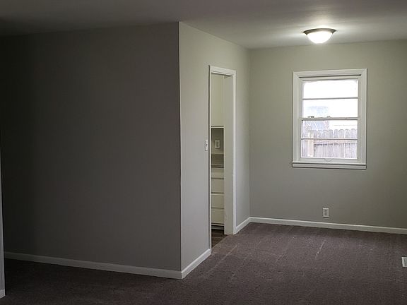 2nd image of 2036 N Euclid Ave