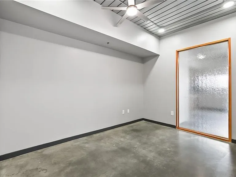 620 Glen Iris Dr NE #501 — Photo 7