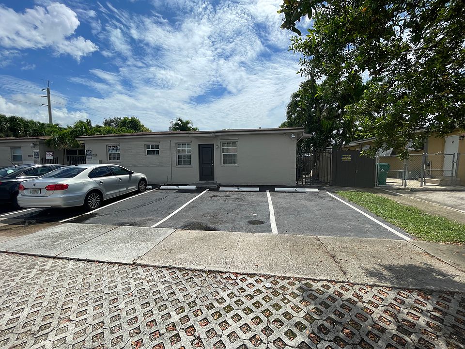 1st image of 1021 NW 36th Ave #5