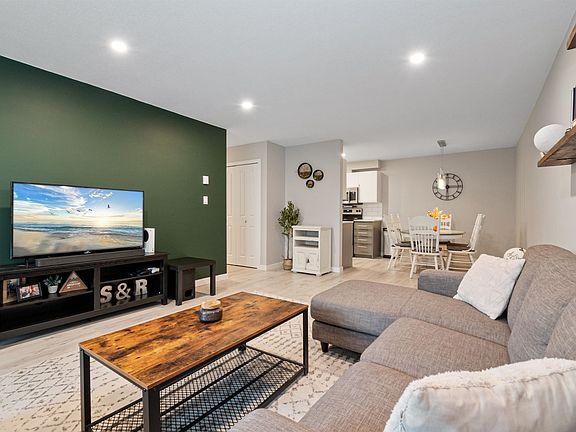 3rd image of 7694 Evans Rd #306