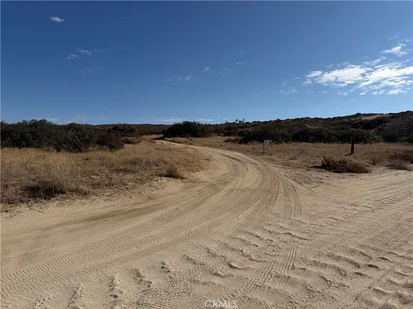 44530 Lewis Valley Rd, Hemet, CA 92544