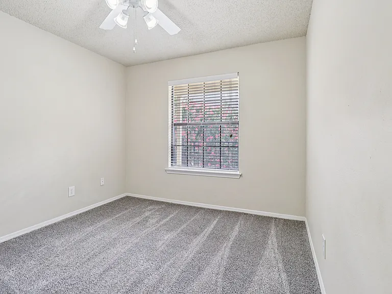 B3 GUEST ROOM