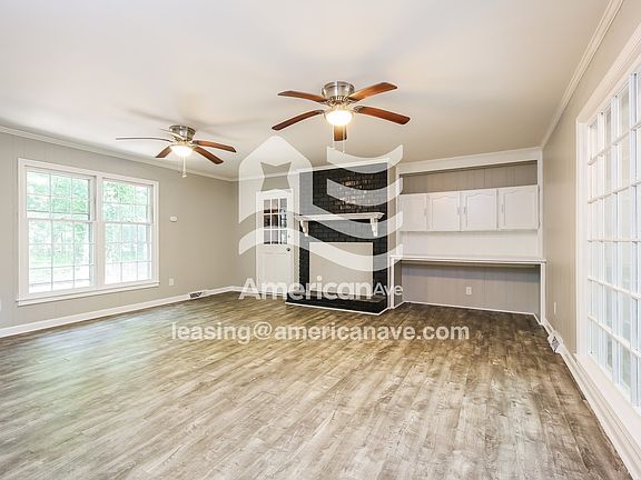 6416_002_living_room_13889867.jpg