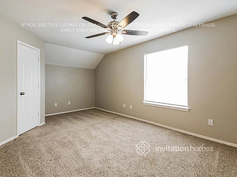 7714 Straits Dr — Photo 15
