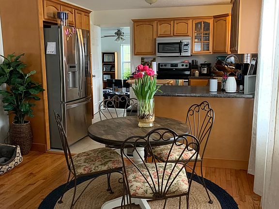 2nd image of 3915 Azalean Dr