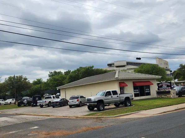 3200 W Marshall Ave, Longview, TX 75604