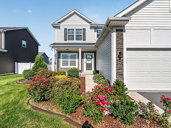 2nd image of 2102 Daly Ln