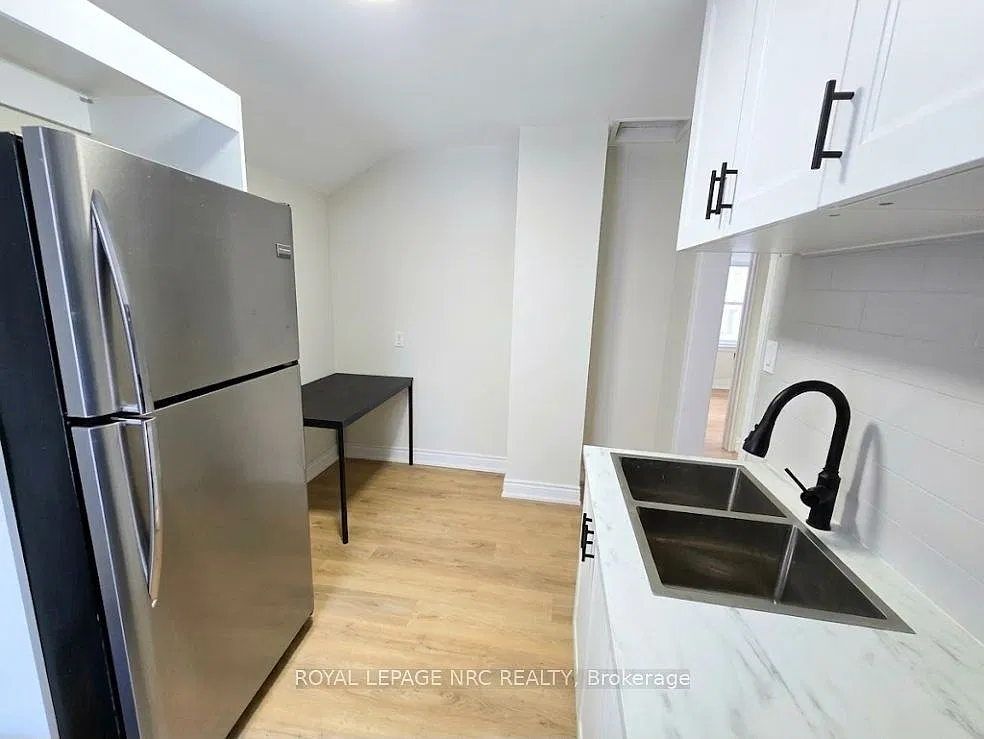 1 bed, $1,400 — Photo 3
