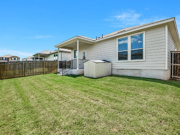 216 The Duke Dr — Photo 19
