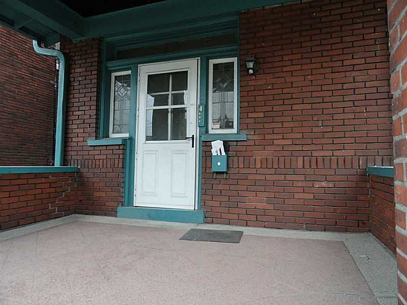 Building Photo 3