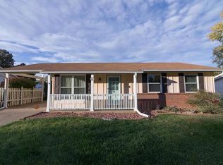 35 Oxbow Rd, Saint Peters, MO 63376