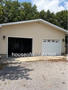 3rd image of 1544 Cardinal Rd