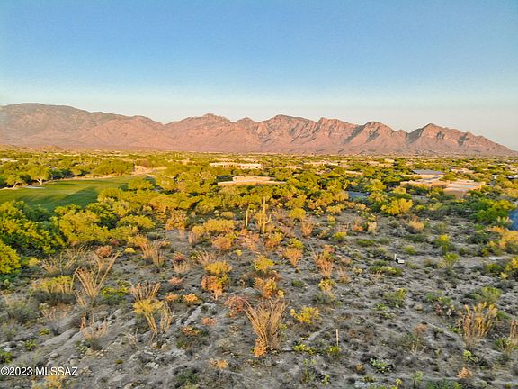 2nd image of 922 W Tortolita Mountain Cir #1