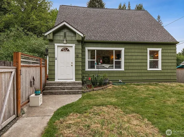 1022 Brawne Avenue NW, Olympia, WA 98502