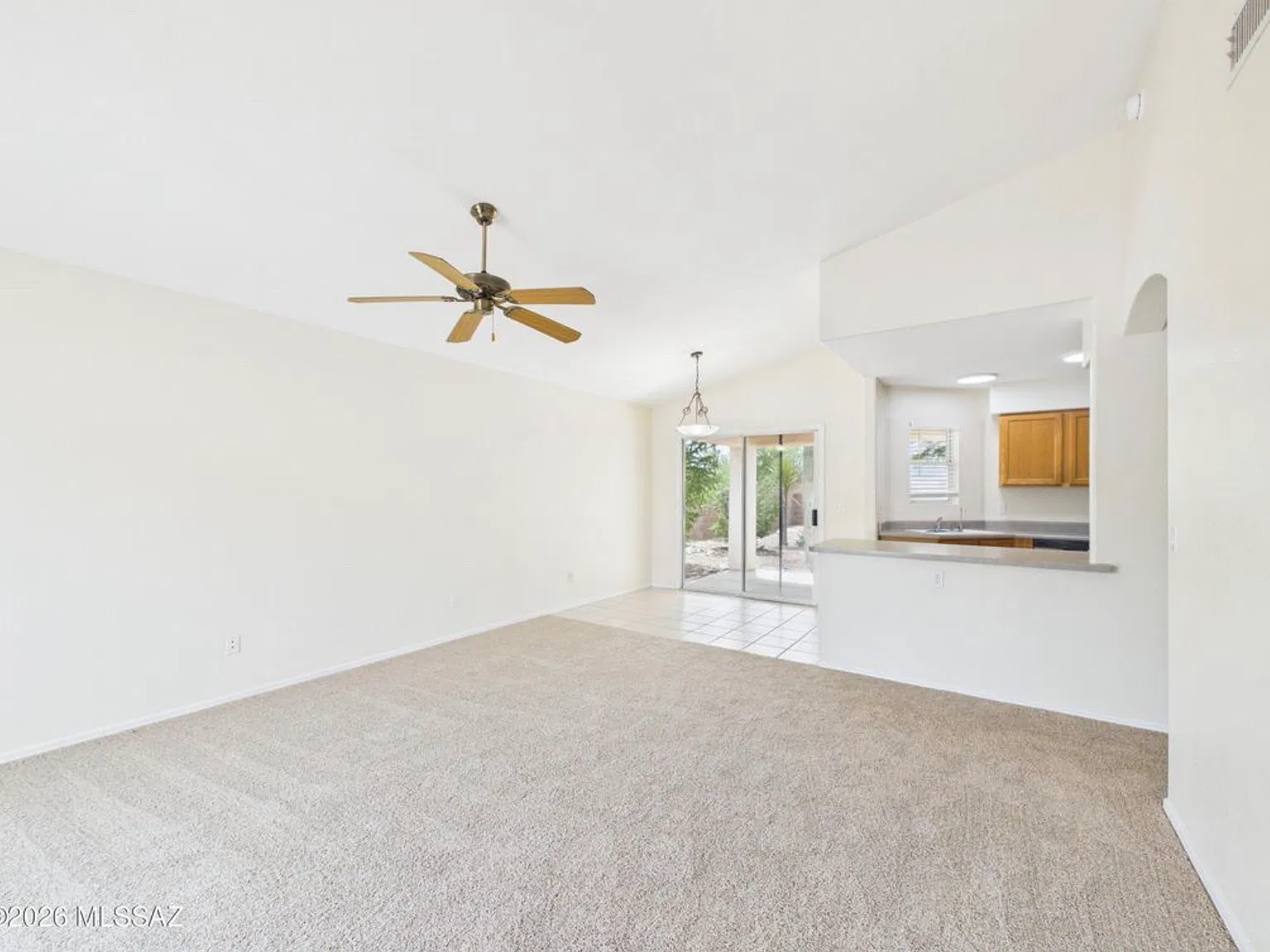3 bed, 1118 sqft, $1,675 — Photo 3