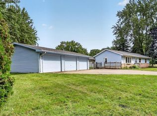 1965 Robin Rd, Beloit, WI 53511