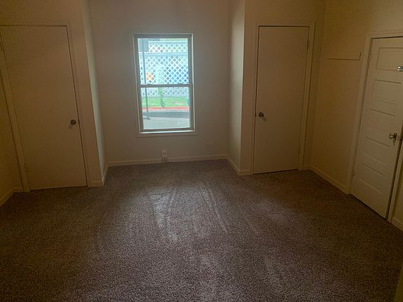 5th image of 400 Butterworth Ave