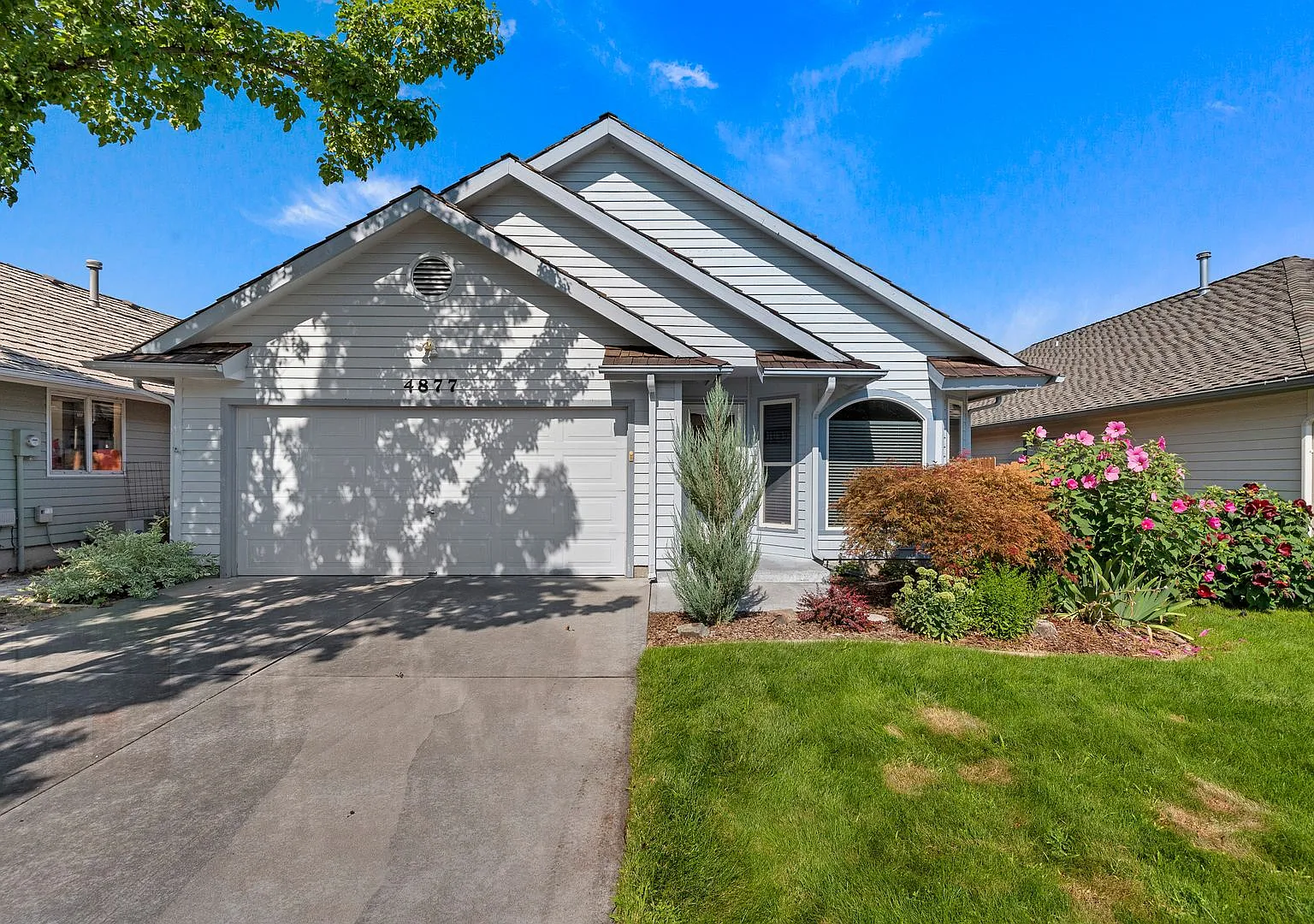 Available Now-3bd, 2b Home near Greenbelt in Garden City — Photo 1