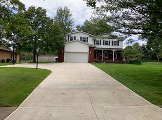 9299 Vista Dr, North Royalton, OH 44133