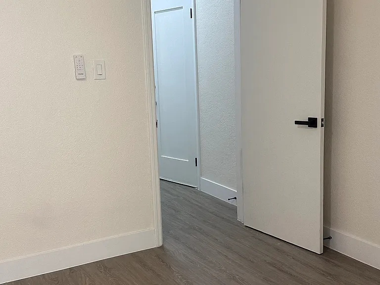 739 S Chevy Chase Dr #1/2 — Photo 6