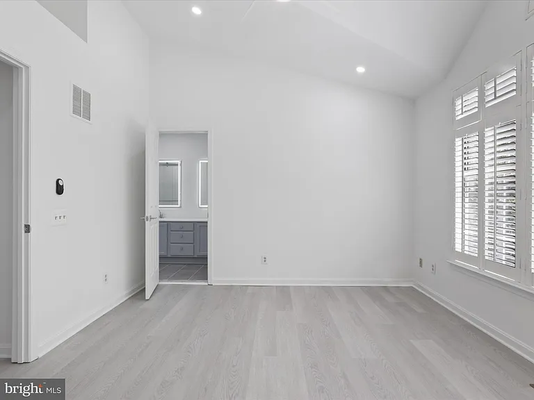 5129 Beauregard St — Photo 22