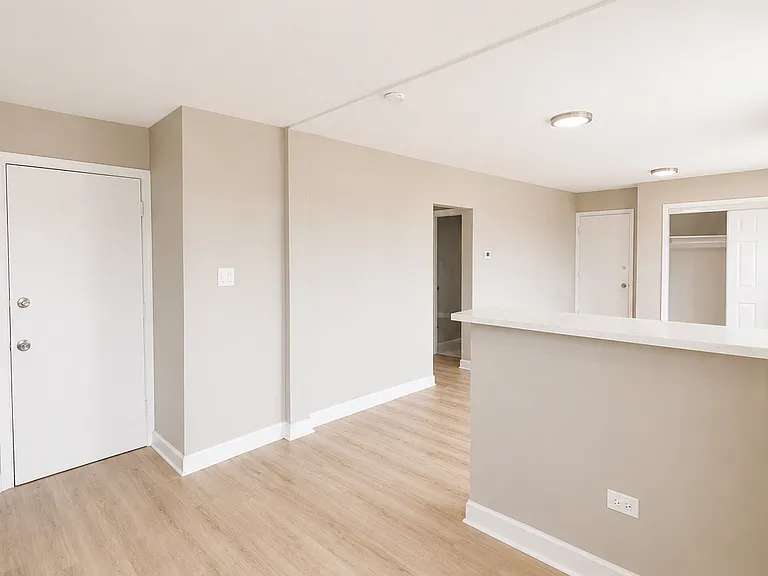 4343 Wisconsin Ave #7 — Photo 3